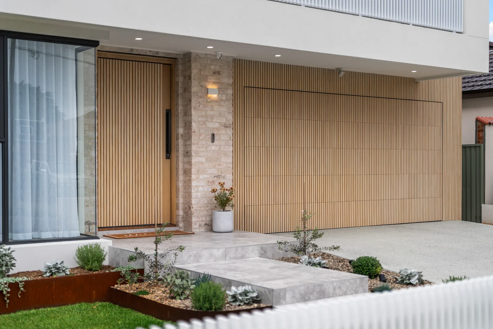 Explore the Scott Project by Bayview Homes, a modern family home in Kogarah